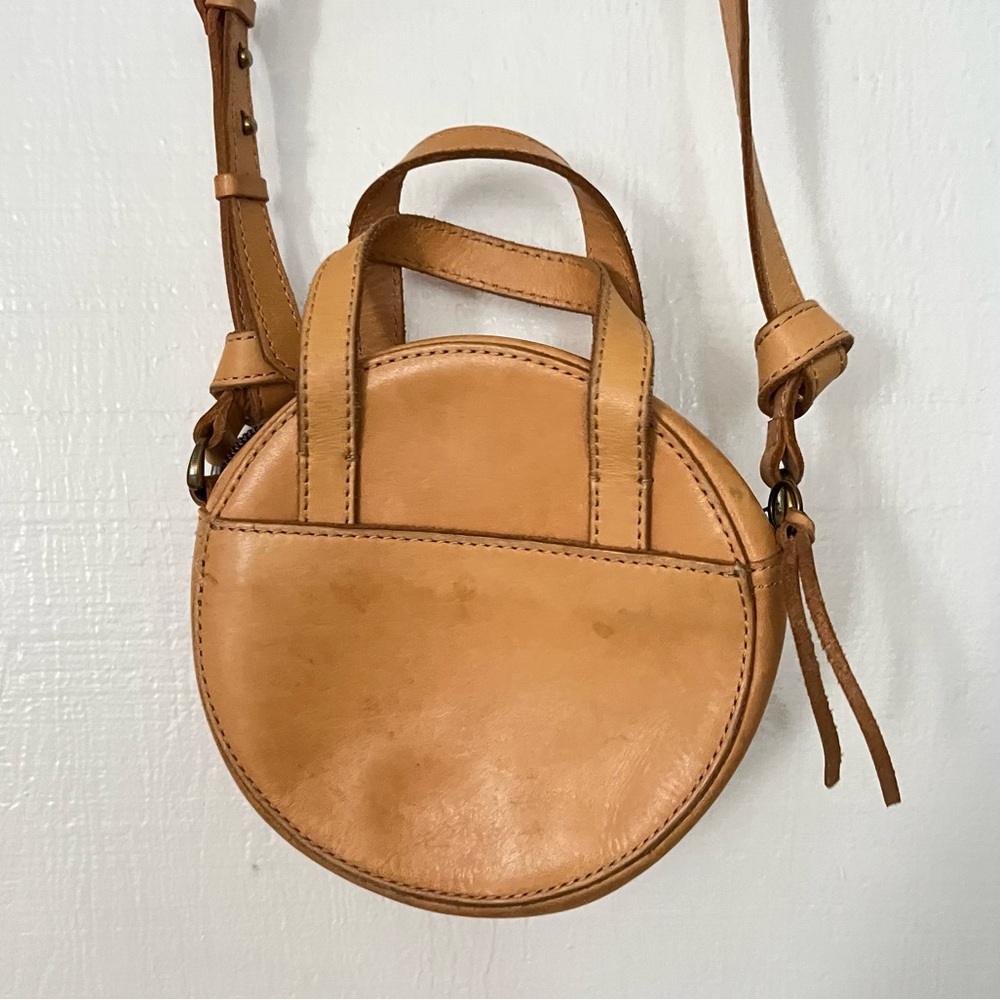 Madewell "Juno" Crossbody Round Bag Saddle Leather